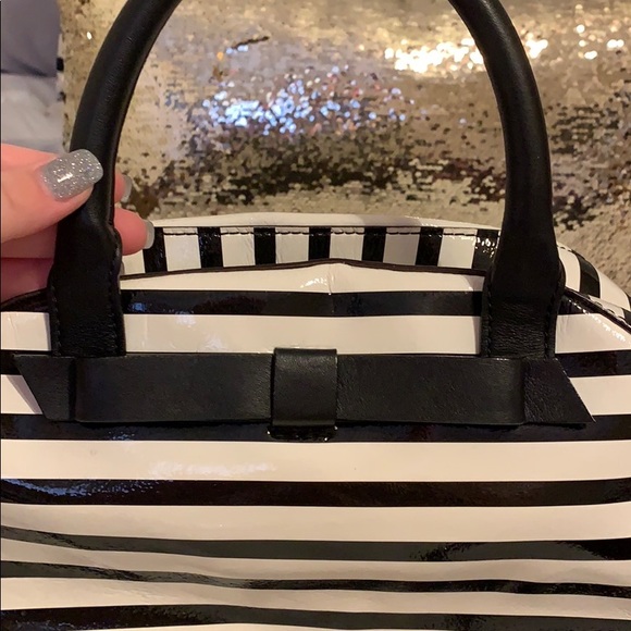 SALE!!!!! ♠️ KATE SPADE PURSE ♠️ - Picture 3 of 4
